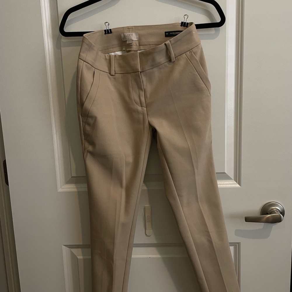 Loft Women's Khaki Pants